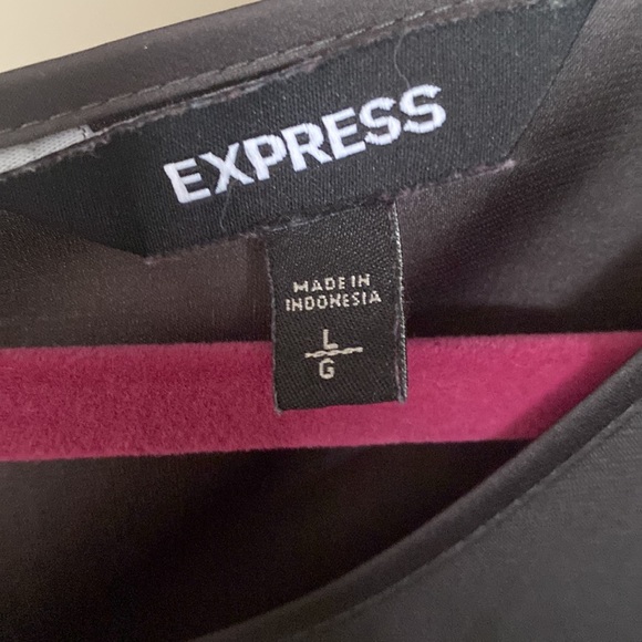 Express blouse - gray shortsleeve - Picture 2 of 3